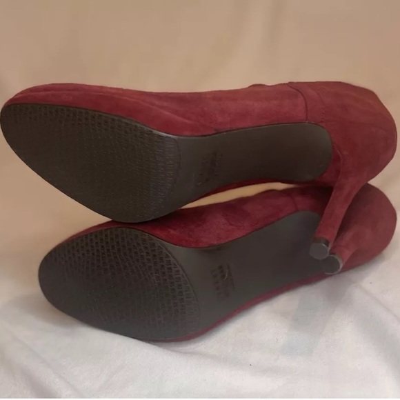 Stuart Weitzman Red Suede Stiletto Heeled Ankle Booties Women's 8.5 NWOT - Picture 8 of 10